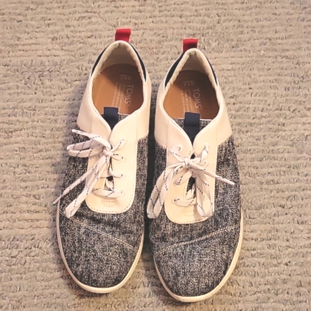Toms Women Sneakers- 9.5